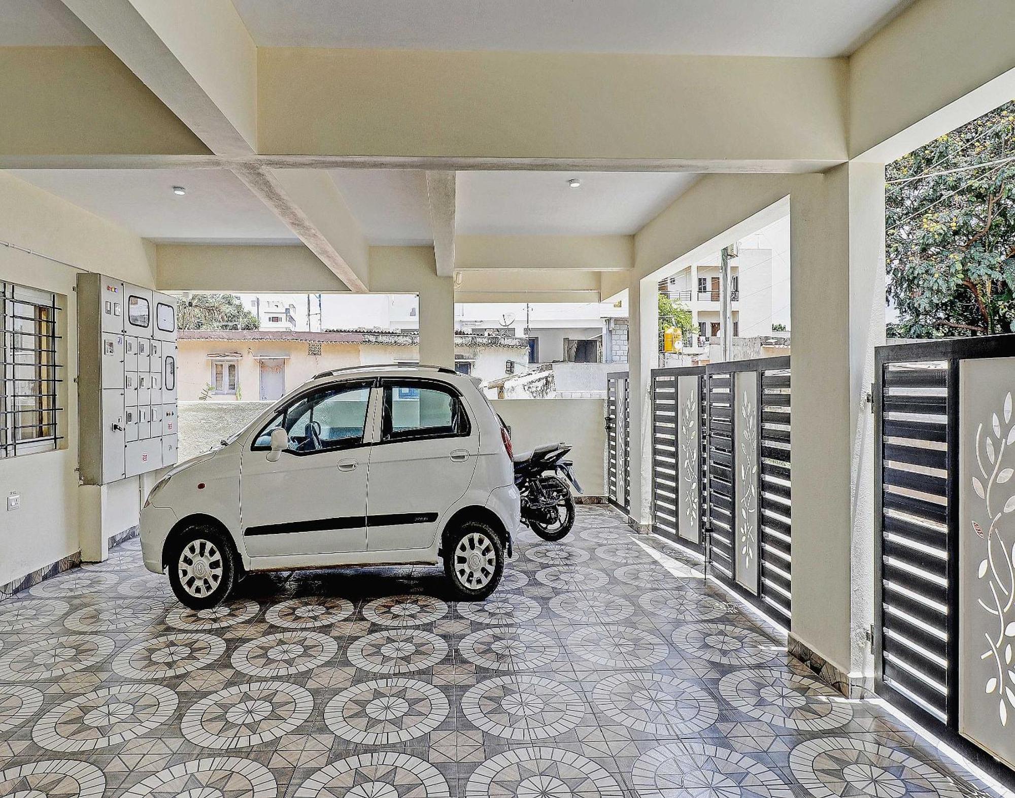 Oyo Flagship 81483 Manyatha Inn Service Apartment Bangalore Eksteriør billede