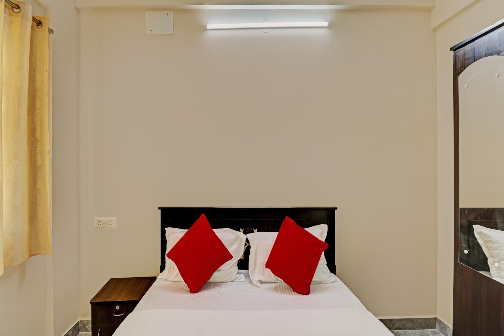 Oyo Flagship 81483 Manyatha Inn Service Apartment Bangalore Eksteriør billede