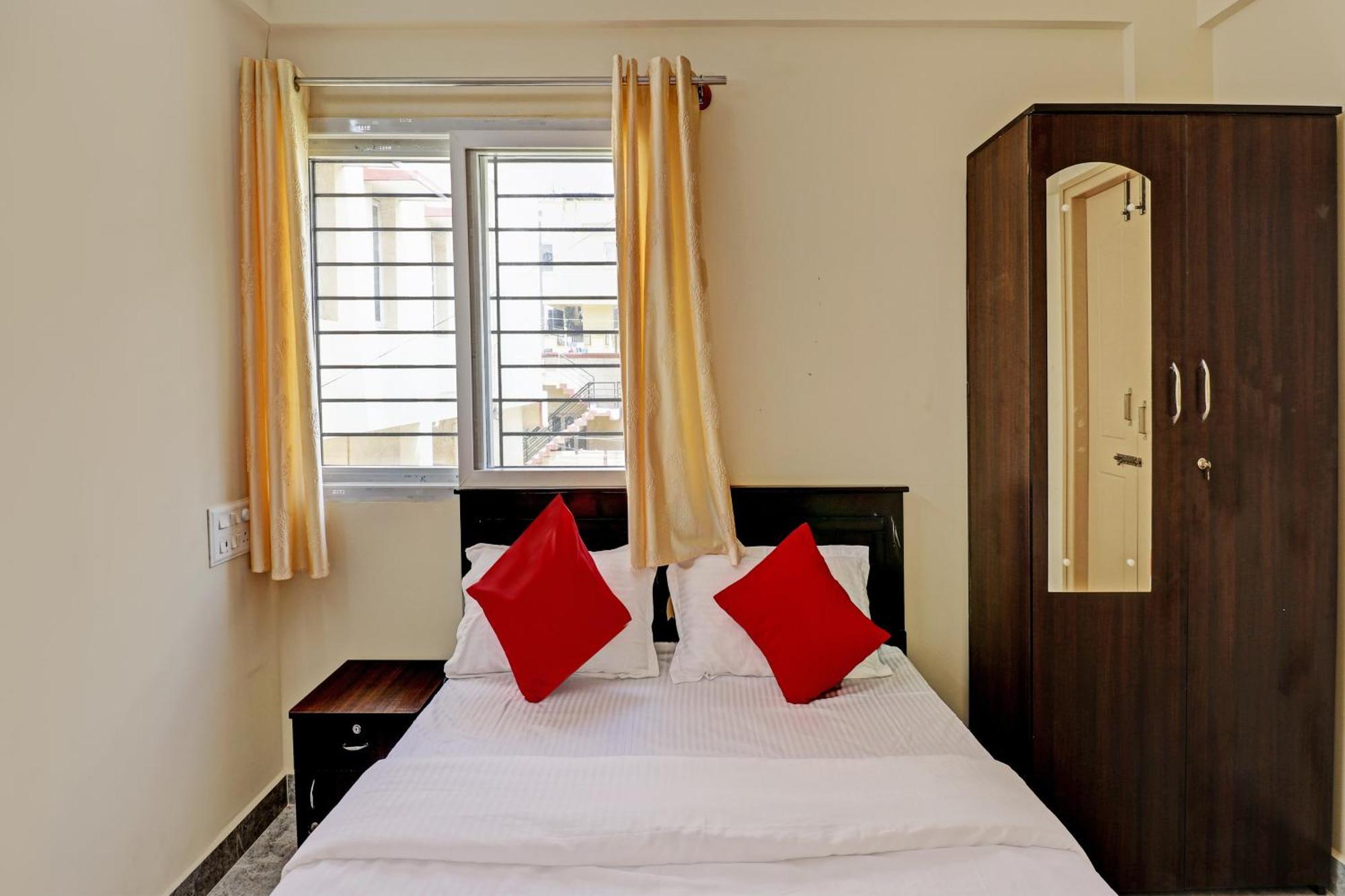 Oyo Flagship 81483 Manyatha Inn Service Apartment Bangalore Eksteriør billede