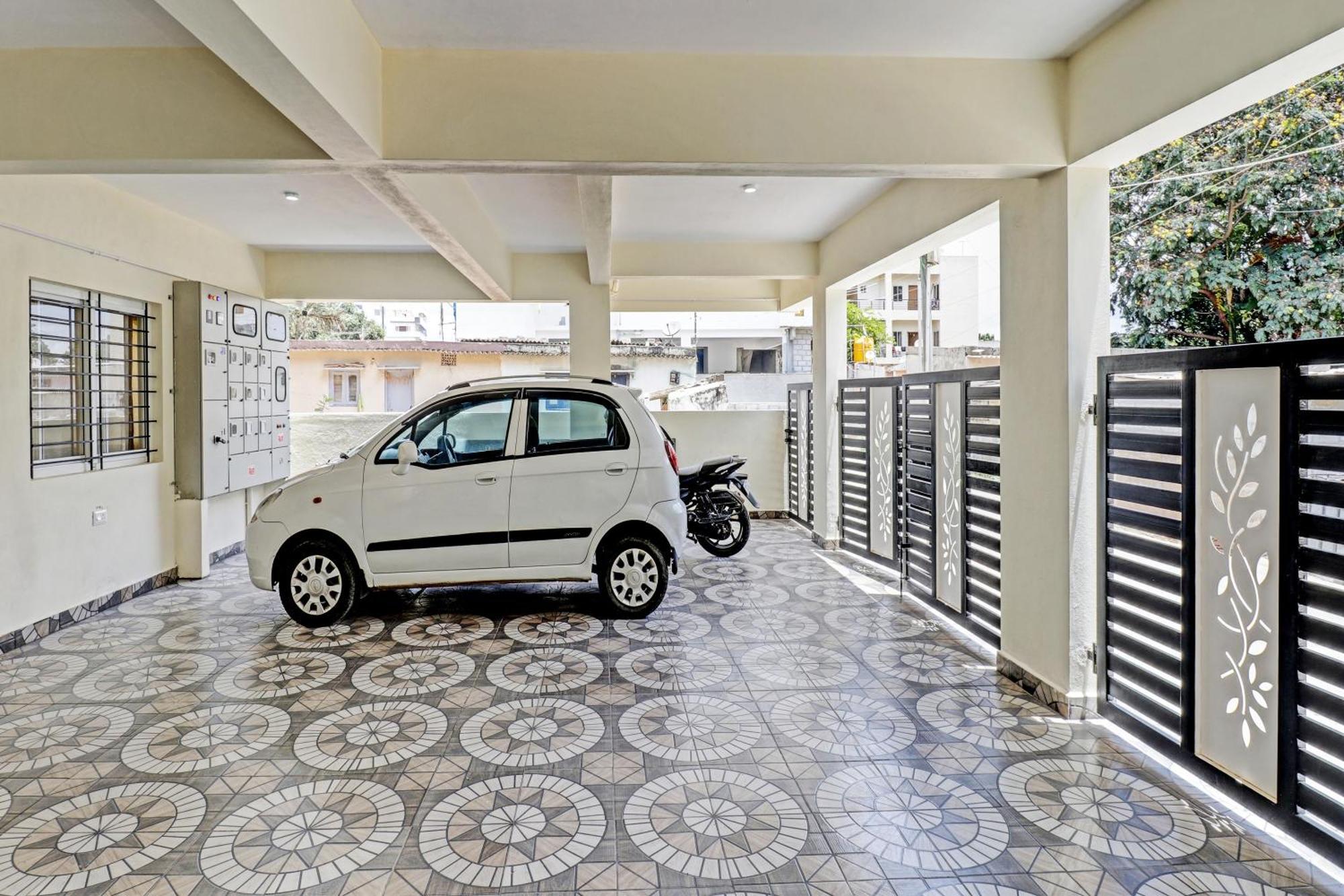 Oyo Flagship 81483 Manyatha Inn Service Apartment Bangalore Eksteriør billede